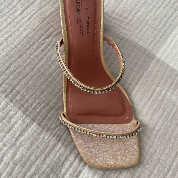 Iridescent beige mule - Call it Spring - Picture 5 of 5